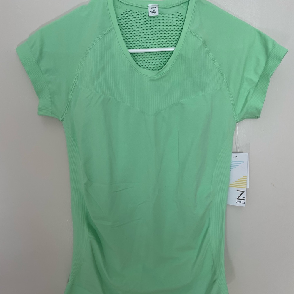 Zella workout shirt - brand new!